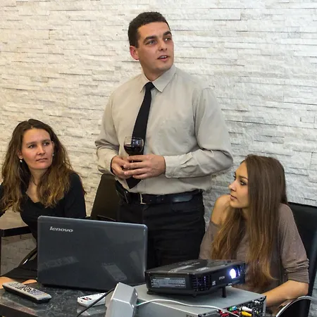 Andora Vendeghaz Апартаменты