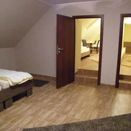 Andora Vendeghaz Апартаменты