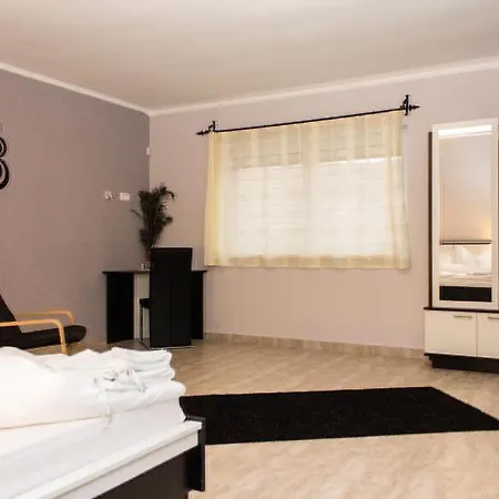 Апартаменты Andora Vendeghaz